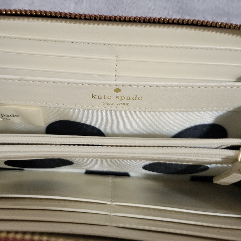 Kate Spade Magenta Wallet - Picture 3 of 3